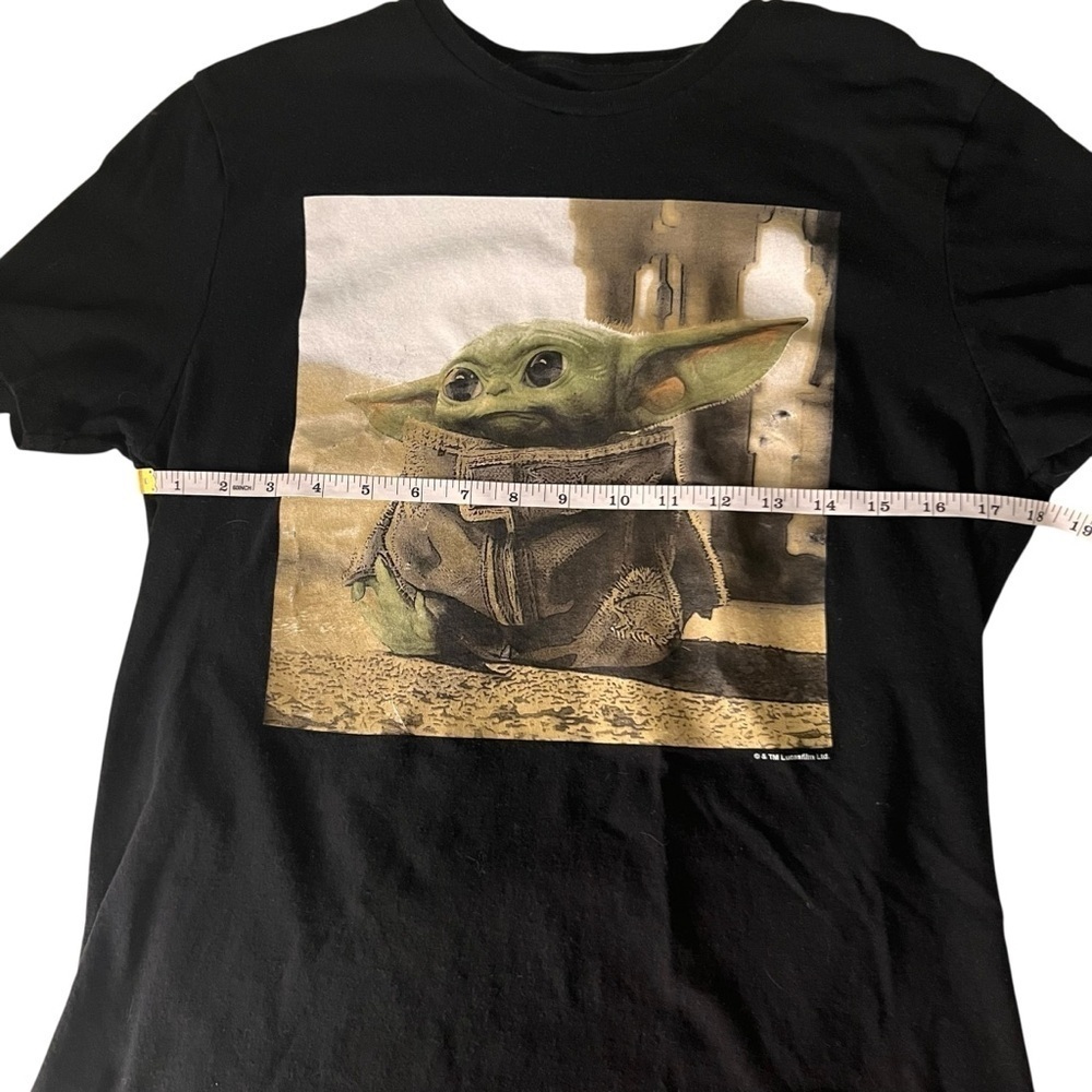 Old Navy X Disney Star Wars Baby Yoda T-Shirt Mens Size M - Picture 2 of 4